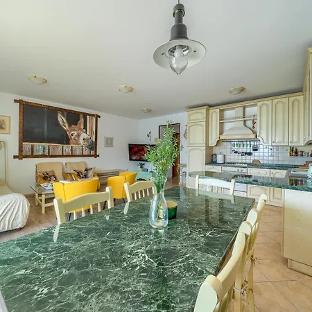 With A Magical View Apartman *