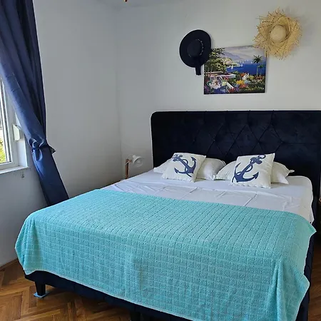 With A Magical View * Split